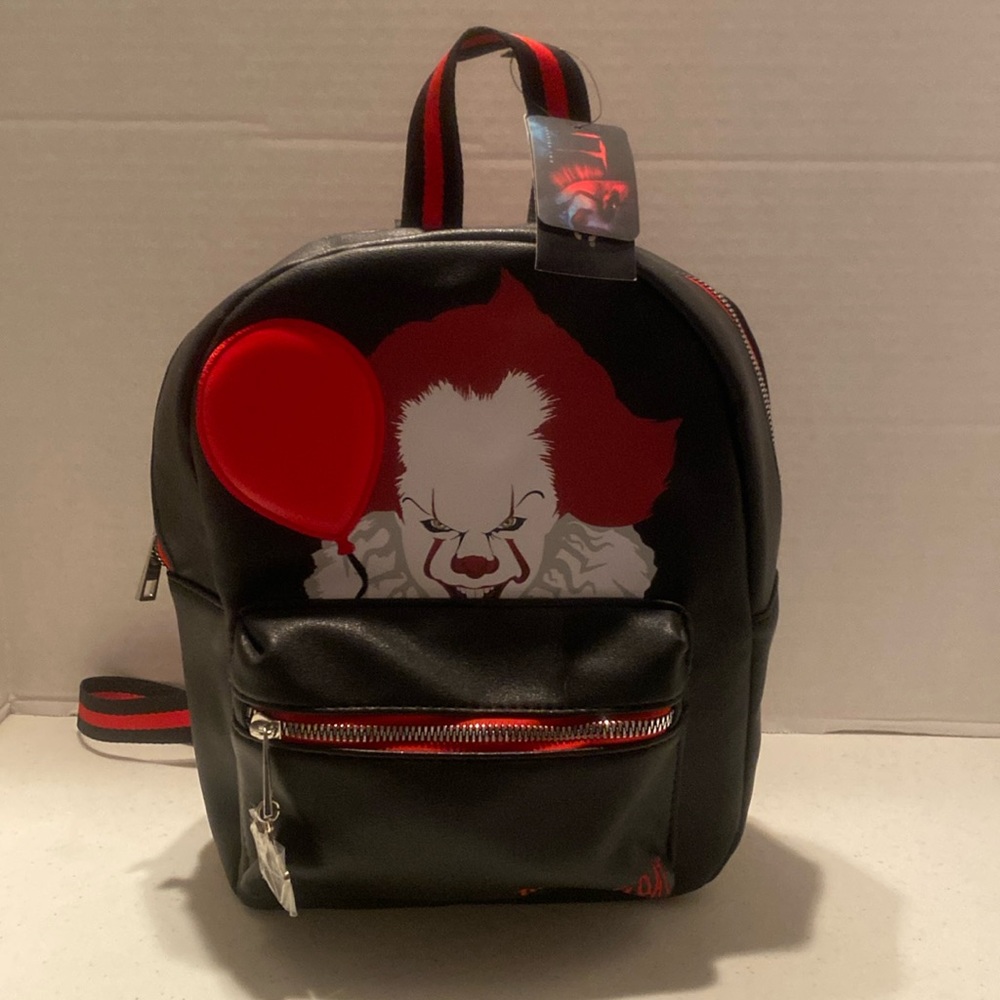 Bioworld NWT IT Peek-A-Boo Mini Backpack